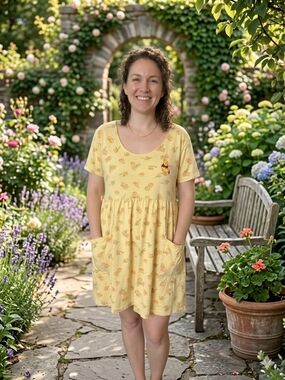 Vintage Yellow Winnie the Pooh Floral Short-Sleeve Pocket Dress
